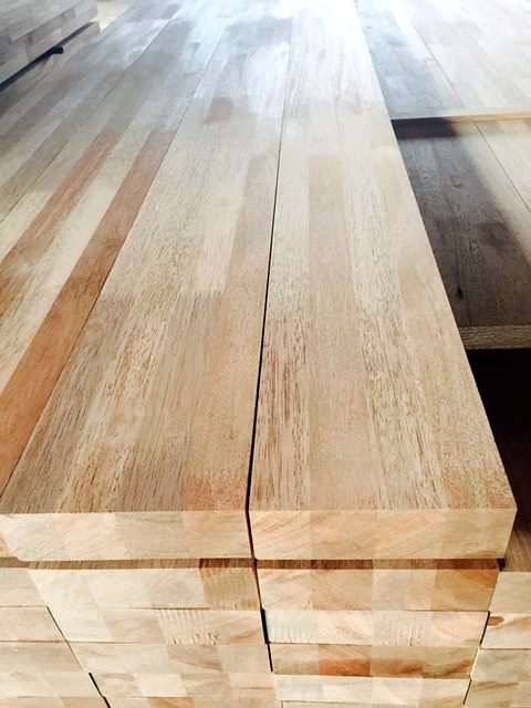 Close view of a sanded finger-jointed laminated board face